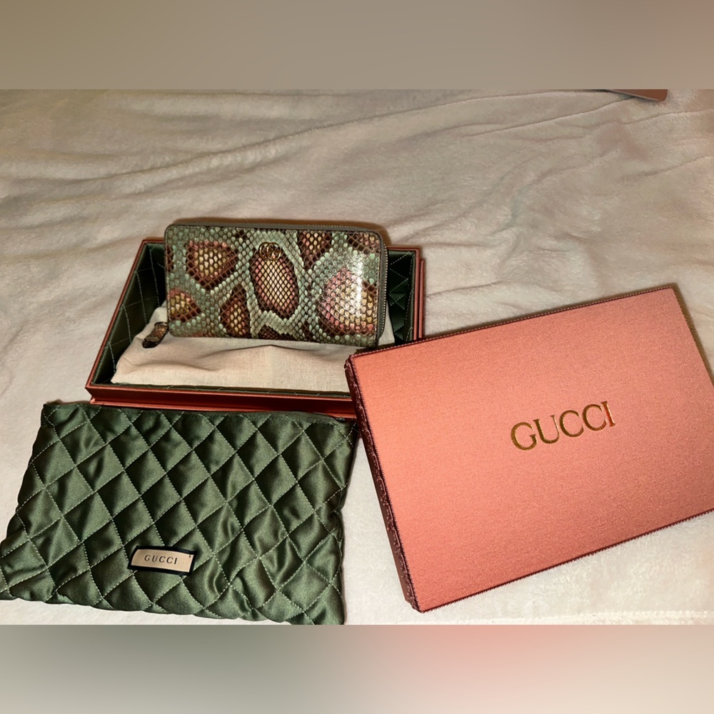 Gucci Marmon Python Zip Up Wallet Light Green use… - image 1